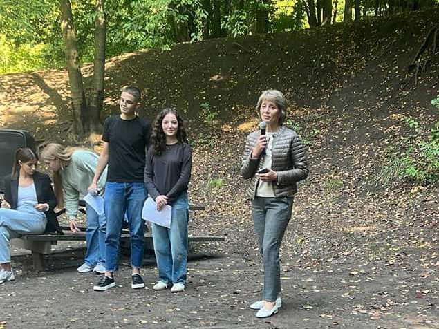 Декан факультету філології і журналістики Галина Бачинськ